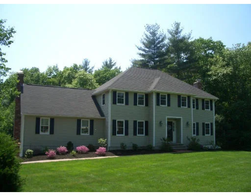 Unit for sale at 60 Tiffany Lane, North Andover, MA 01845