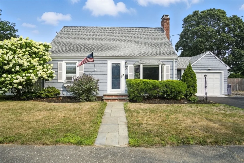 Unit for sale at 7 Rainbow Ter, Danvers, MA 01923
