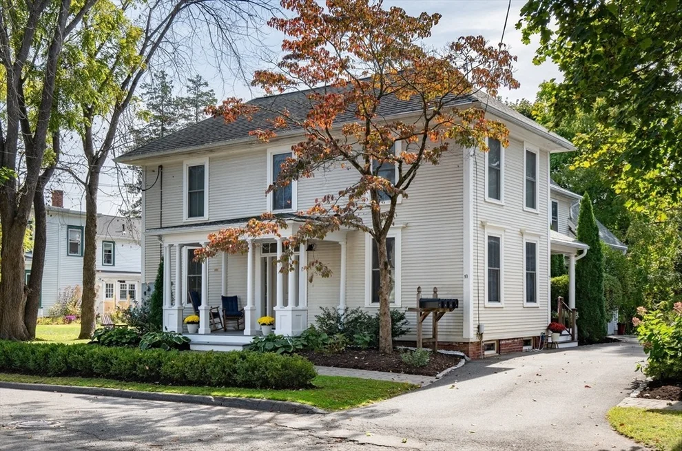 Unit for sale at 51A Phillips Pl, Northampton, MA 01060