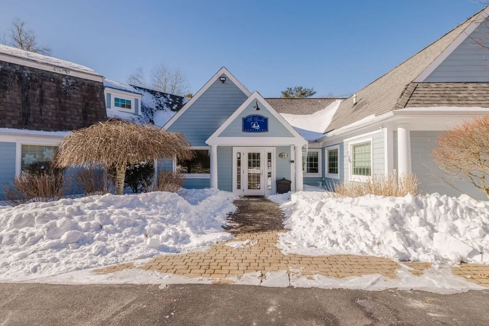 Unit for sale at 140 Wareham Rd, Marion, MA 02738