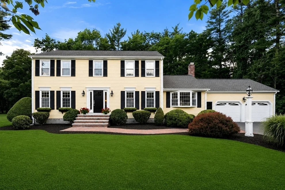 Unit for sale at 27 Oriole Road, Medfield, MA 02052