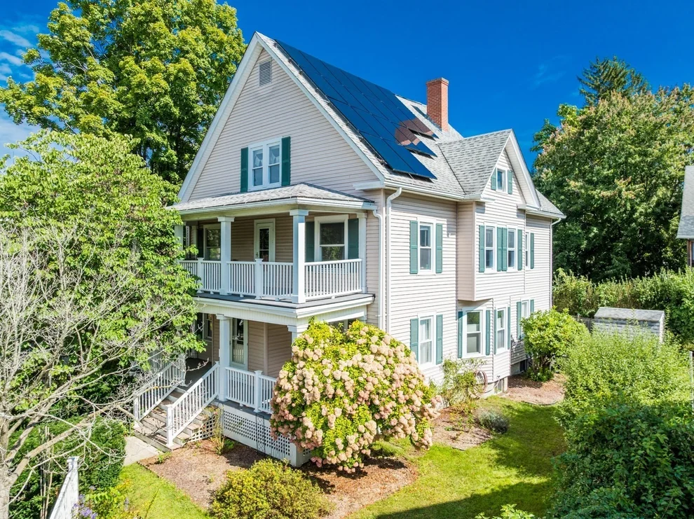 Unit for sale at 59 North St, Northampton, MA 01060