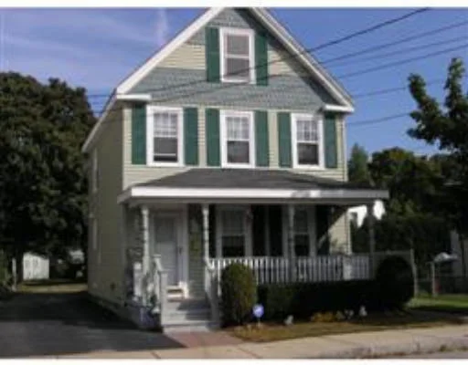 Unit for sale at 137 Washington Circle, Woburn, MA 01801