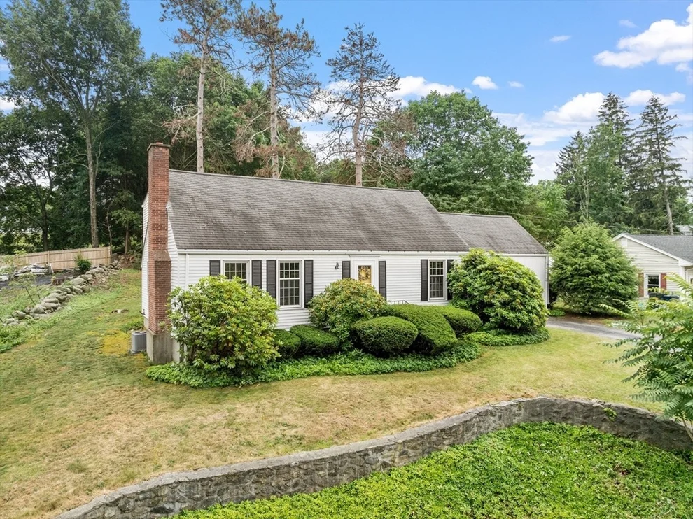 Unit for sale at 35 Windmill Drive, Marlborough, MA 01752