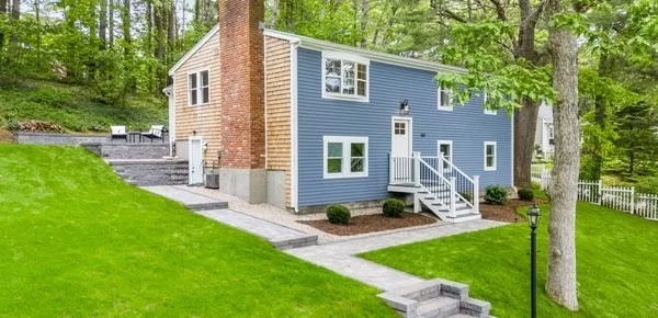 Unit for sale at 537 S River St, Marshfield, MA 02050