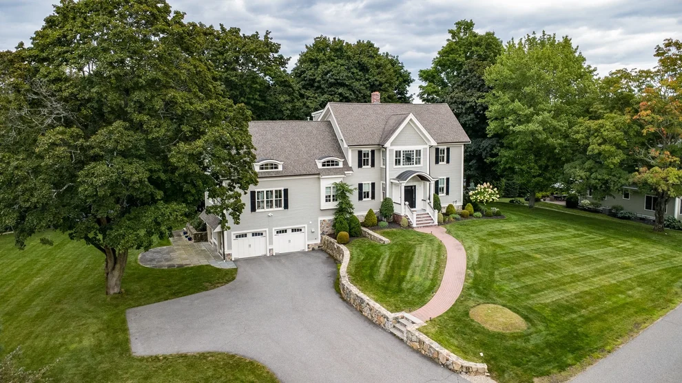 Unit for sale at 5 Cornerstone Way, Lexington, MA 02420
