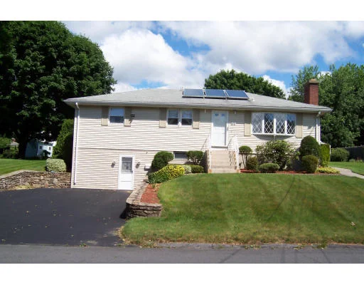 Unit for sale at 89 Harriet Ave., Shrewsbury, MA 01545