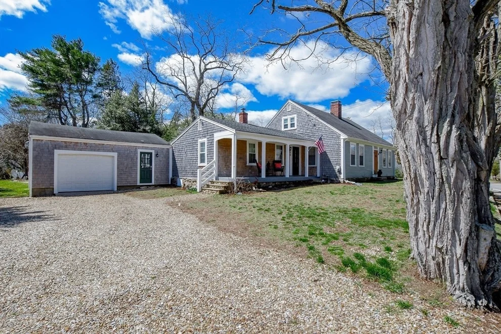Unit for sale at 586-A Front Street, Marion, MA 02738