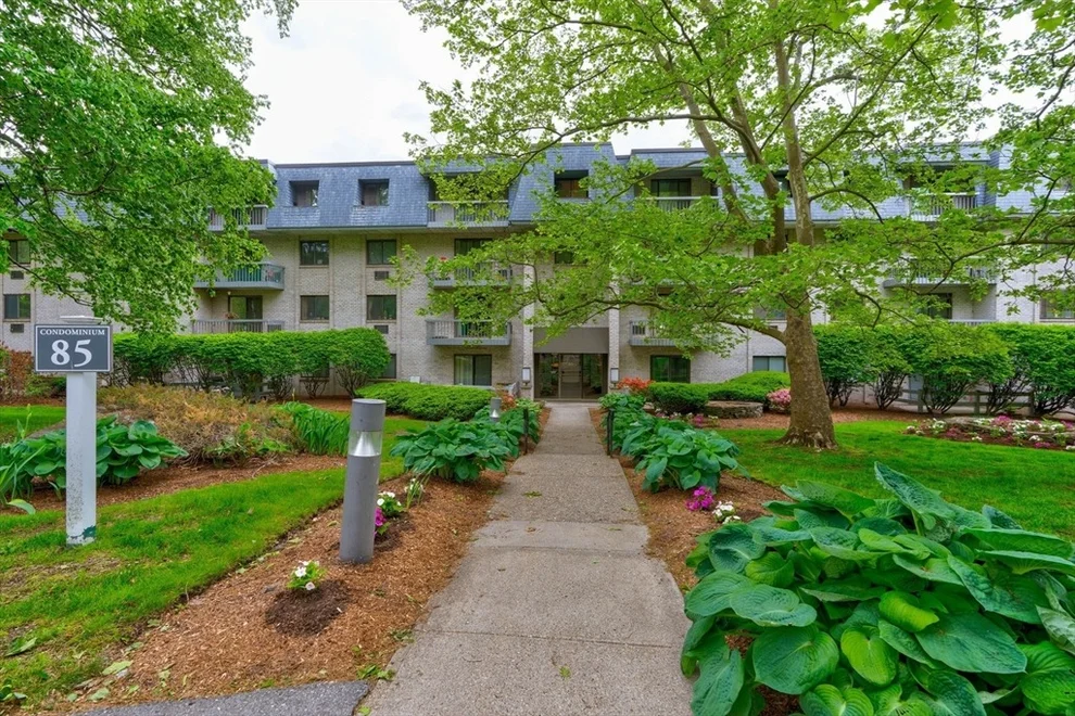 Unit for sale at 85 Commons, Shrewsbury, MA 01545