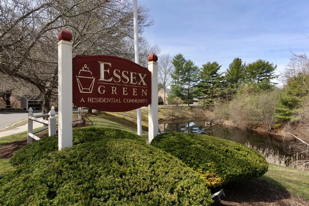 Unit for sale at 25 Essex Green Ln, Peabody, MA 01960