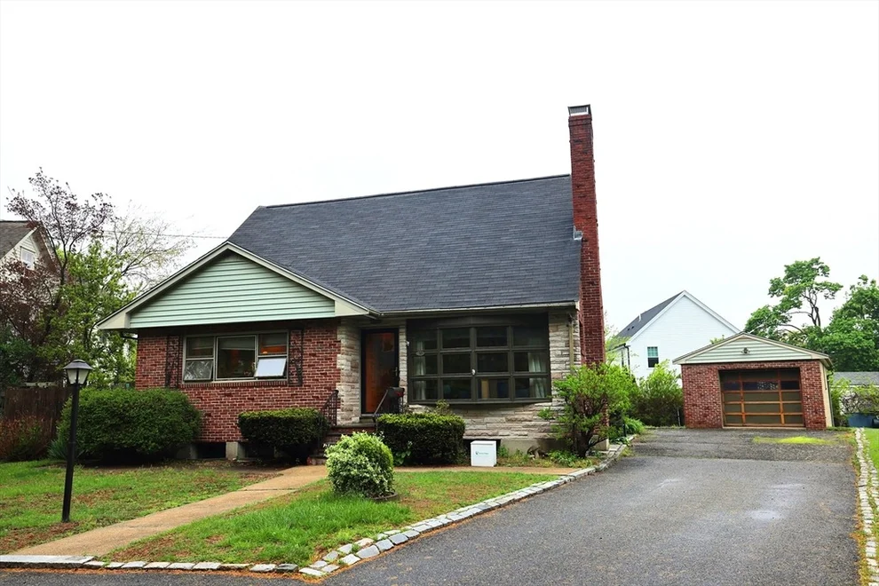 Unit for sale at 36 Davenport Rd, Needham, MA 02494