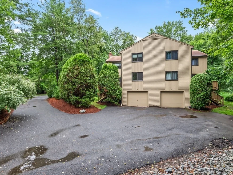 Unit for sale at 9 Treetop Park, Westborough, MA 01581