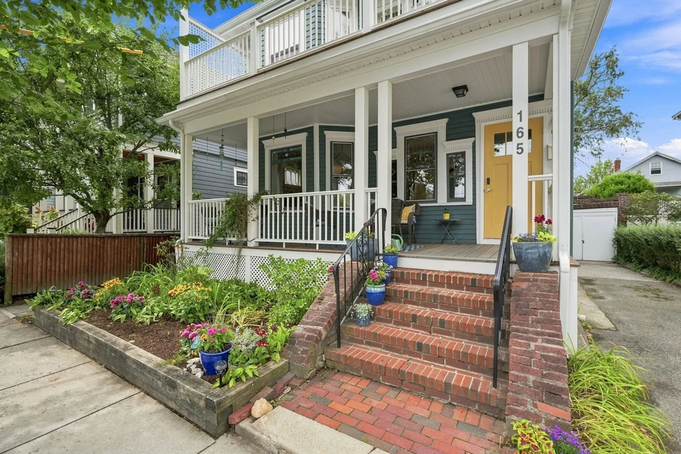Unit for sale at 165 Fayerweather St, Cambridge, MA 02138
