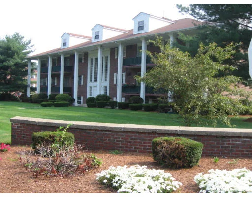 Unit for sale at 237 North Main St, Andover, MA 01810