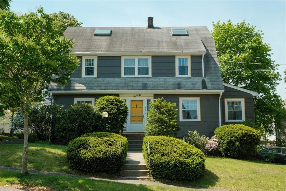 Unit for sale at 150 Traincroft Nw, Medford, MA 02155