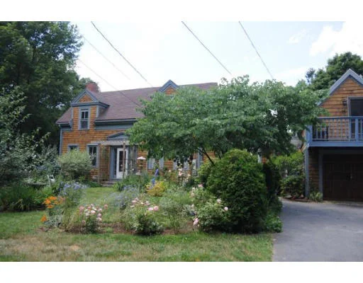 Unit for sale at 518 Washington St, Gloucester, MA 01930