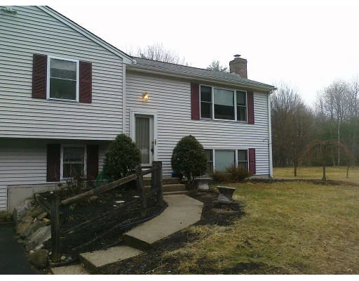 Unit for sale at 91 Ivy Lane, Northbridge, MA 01588