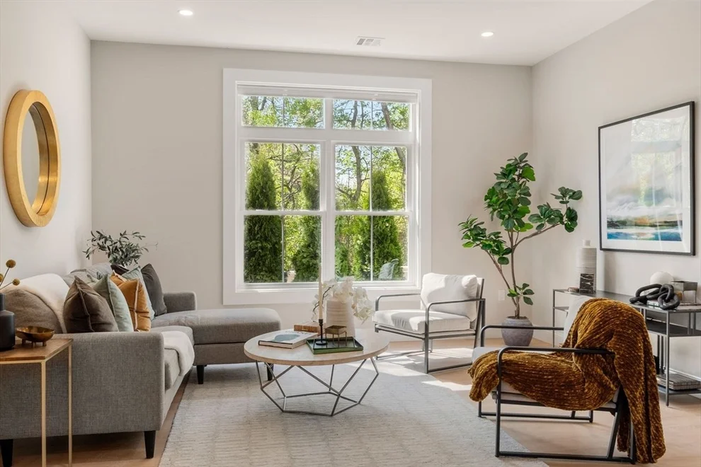 Unit for sale at 7 Cross St, Wilmington, MA 01887