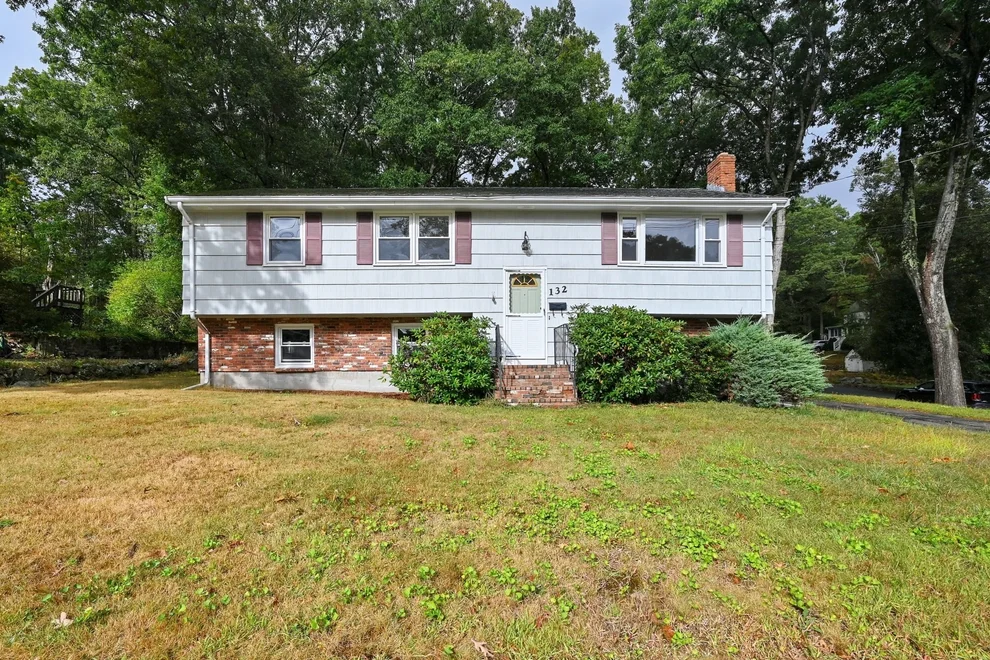 Unit for sale at 132 Forest St, Weymouth, MA 02190