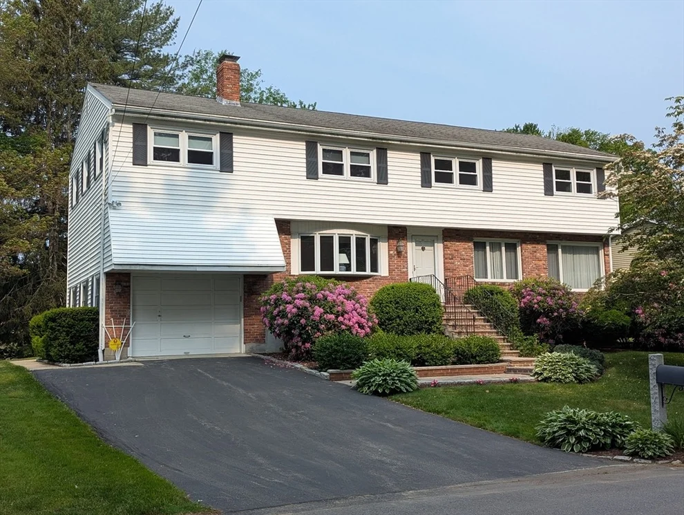 Unit for sale at 9 Stephanie St, Burlington, MA 01803