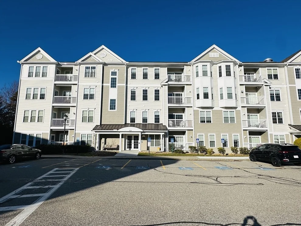 Unit for sale at 107 Clocktower Drive, Waltham, MA 02452