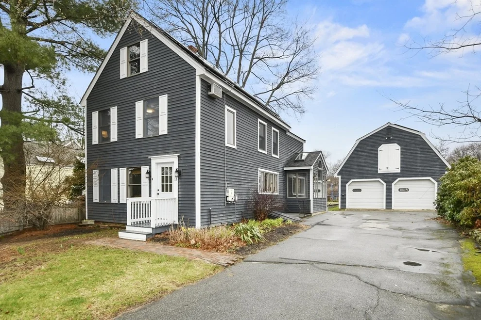 Unit for sale at 12 Merrill St, West Newbury, MA 01985