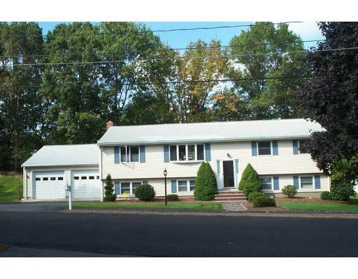 Unit for sale at 10 Gettysburg Street, Woburn, MA 01801