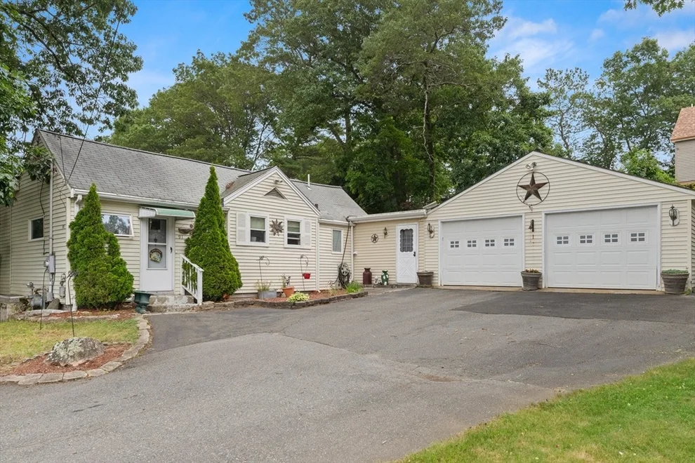 Unit for sale at 91 Great Woods Road, Saugus, MA 01906