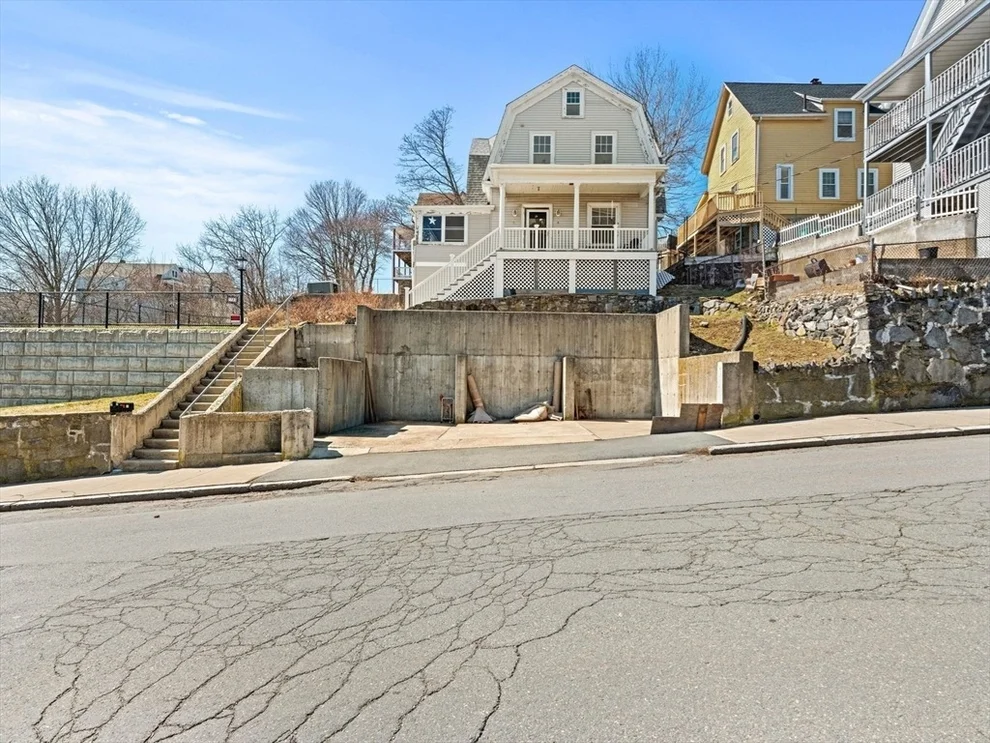 Unit for sale at 72 Cook St, Lynn, MA 01902