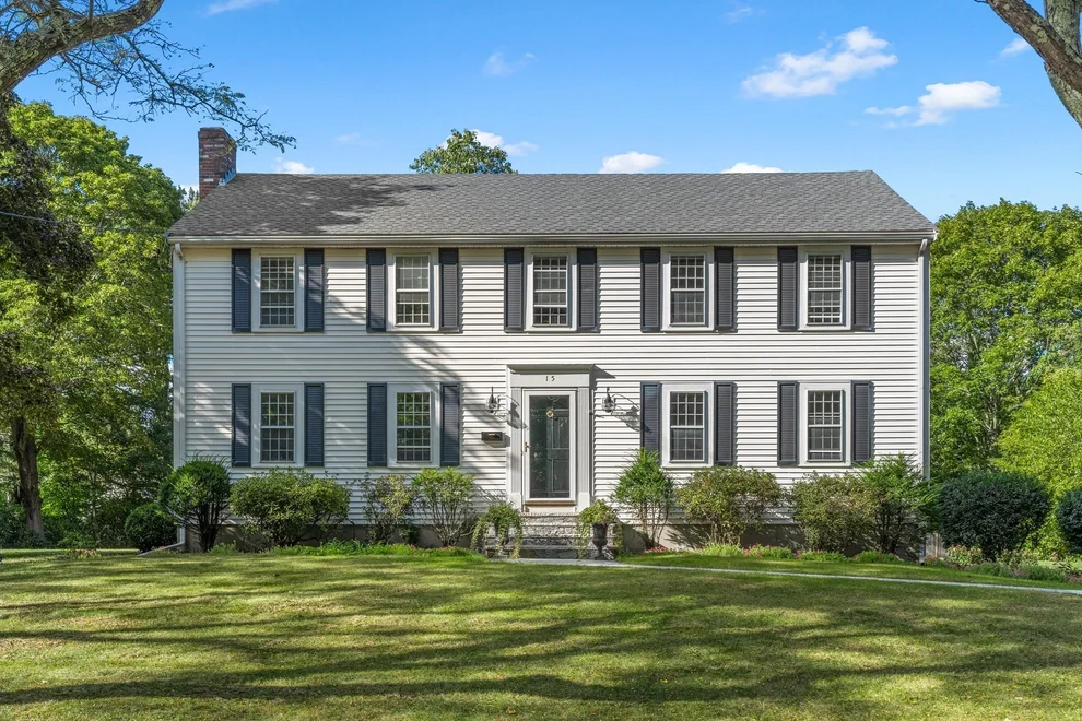 Unit for sale at 15 Presidents Rd, Hingham, MA 02043