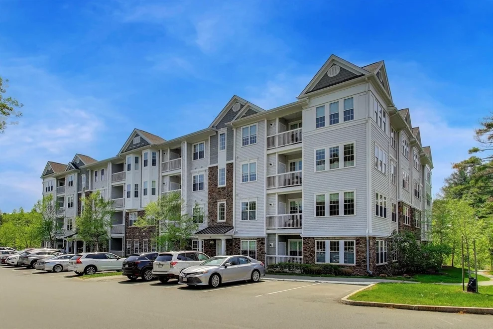Unit for sale at 62 Abigail Way, Reading, MA 01867