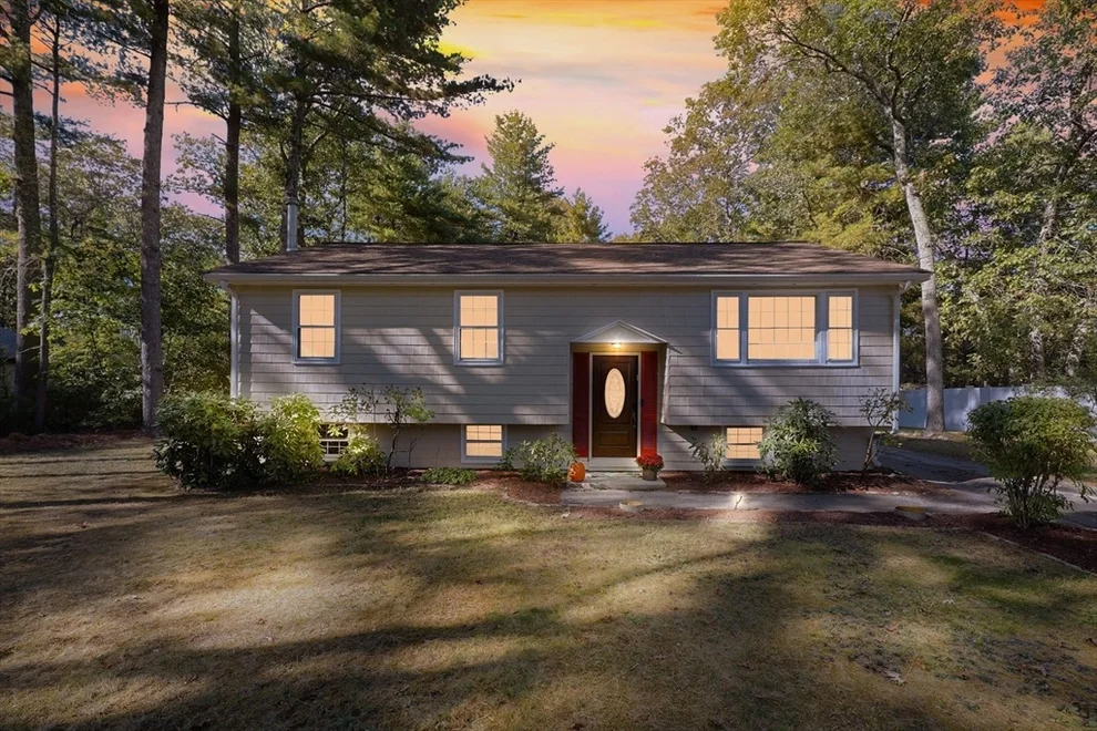 Unit for sale at 493 Gorwin Dr, Holliston, MA 01746