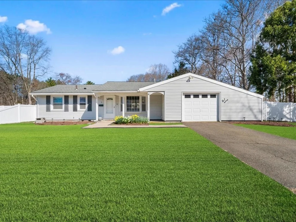 Unit for sale at 5 Perkins Road, Danvers, MA 01923