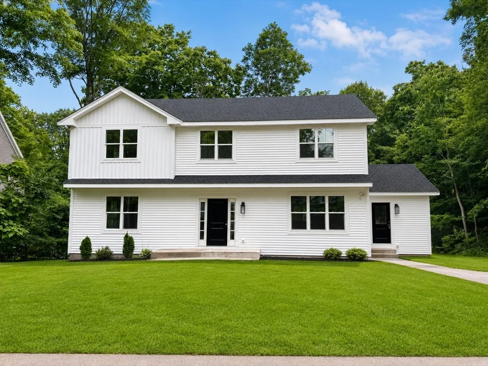 Unit for sale at 15 Mount Auburn St, Hopkinton, MA 01748