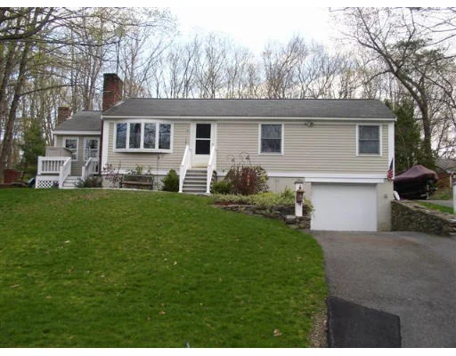 Unit for sale at 543 Bigelow St, Marlborough, MA 01752