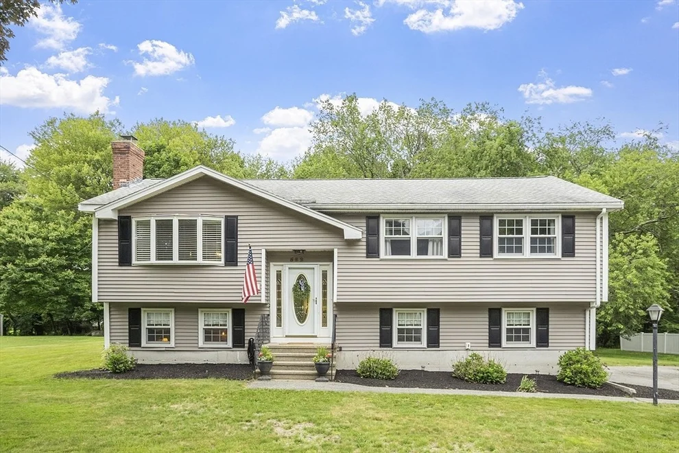 Unit for sale at 562 Salem St, North Andover, MA 01845