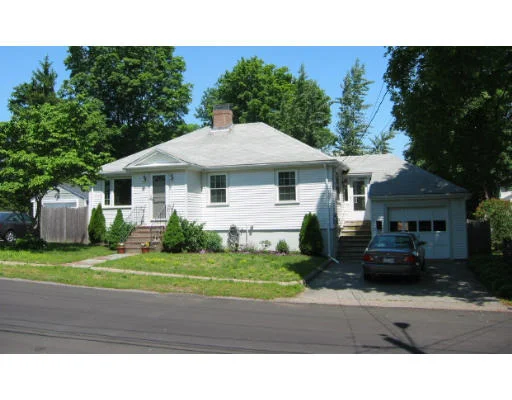 Unit for sale at 47 Robinson Ave, Braintree, MA 02184