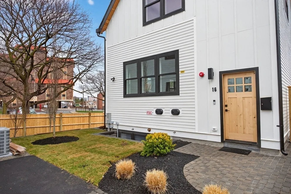 Unit for sale at 16 Hamlet St, Somerville, MA 02143