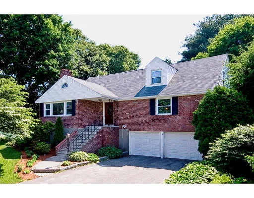 Unit for sale at 4 Albamont Road, Winchester, MA 01890