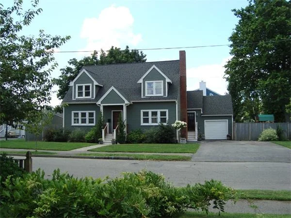Unit for sale at 46 Allen Rd, Swampscott, MA 01907