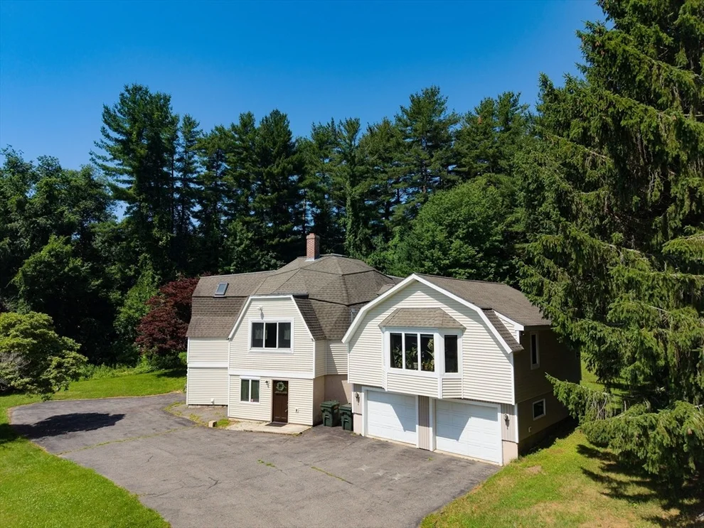 Unit for sale at 15 Maple Rd, Oxford, MA 01540