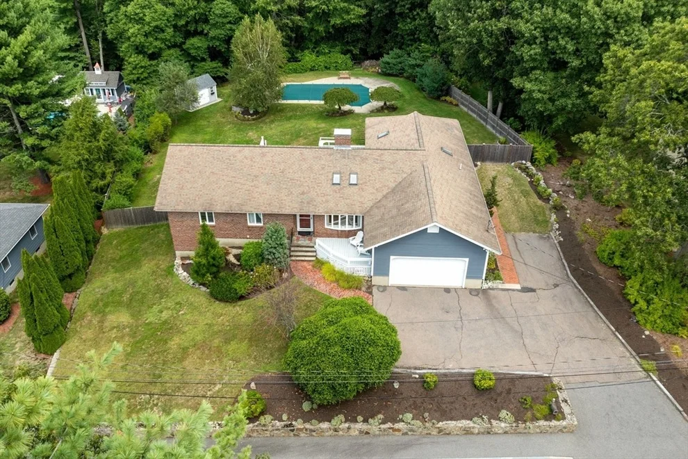 Unit for sale at 70 Christina Dr, Braintree, MA 02184
