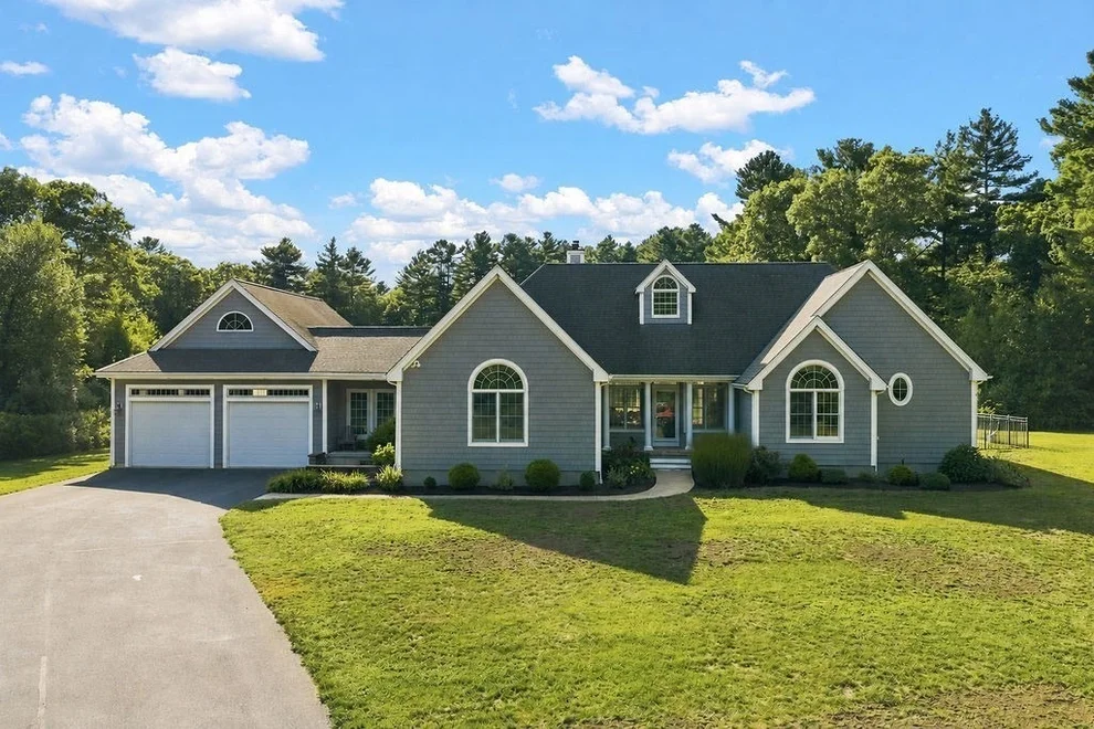 Unit for sale at 26 Ashlynn Way, Rehoboth, MA 02769