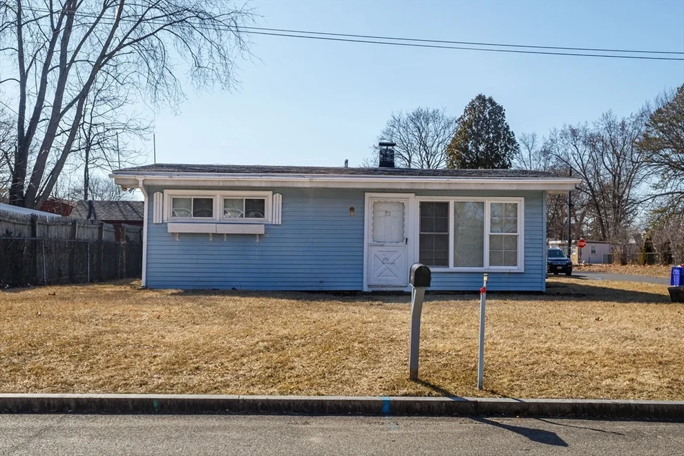 Unit for sale at 72 Fieldston St, Springfield, MA 01119