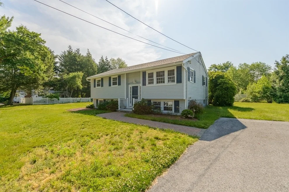 Unit for sale at 392 Acton Rd, Chelmsford, MA 01824