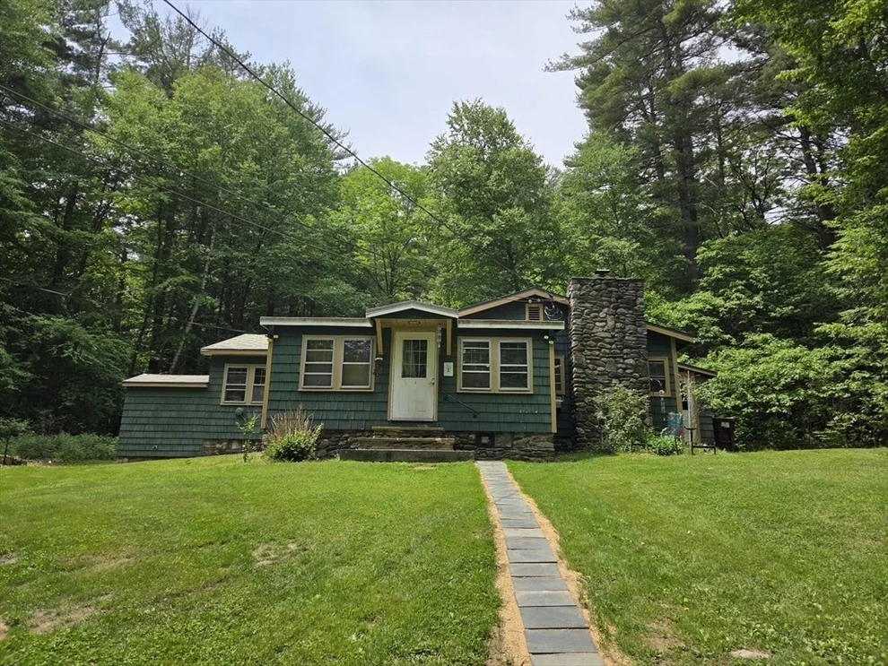 Unit for sale at 276 Pine St, Leicester, MA 01524