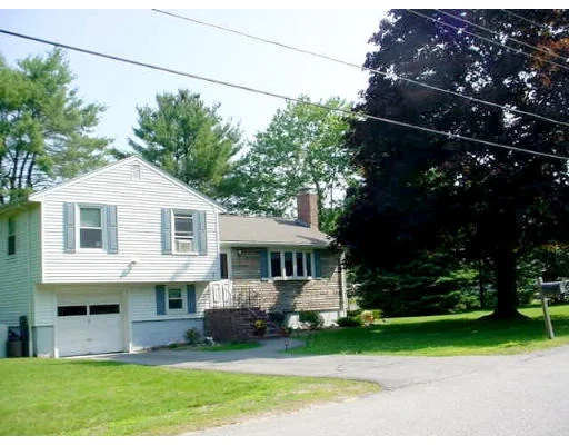 Unit for sale at 6 Russett Road, Bedford, MA 01730