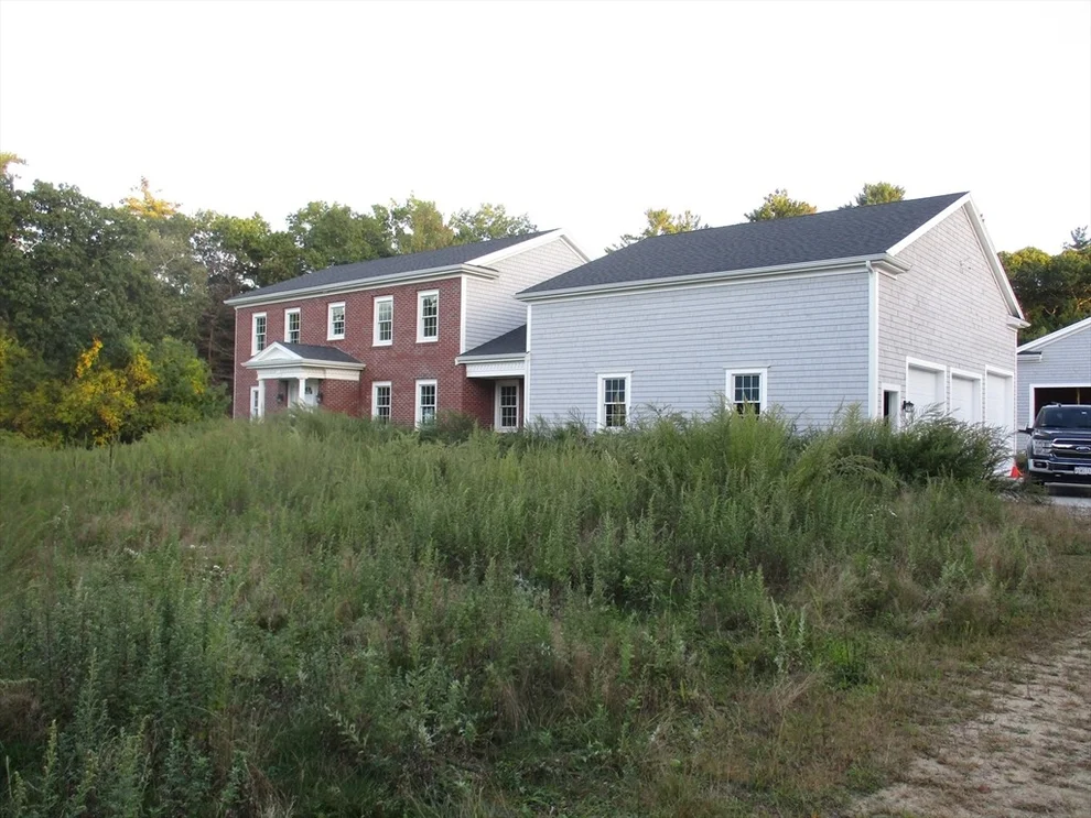 Unit for sale at 167 Planting Field Rd, Marshfield, MA 02050