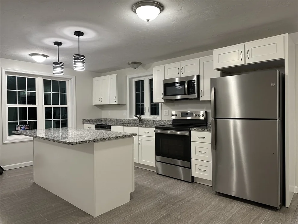 Unit for sale at 5 Tupper Hill Rd, Plymouth, MA 02360