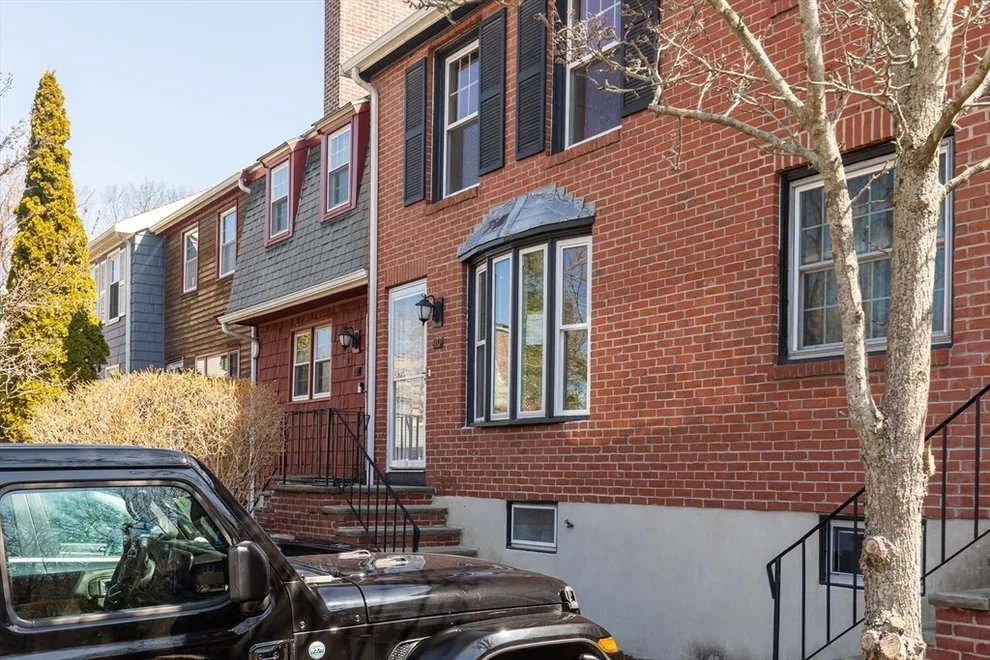 Unit for sale at 10 Shackle Way, Swampscott, MA 01907
